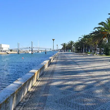 Near Marina Апартаменты Лагуш